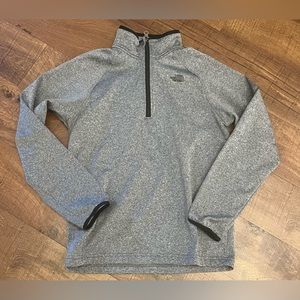 The north face Mens 1/4 quarter zip pullover medium